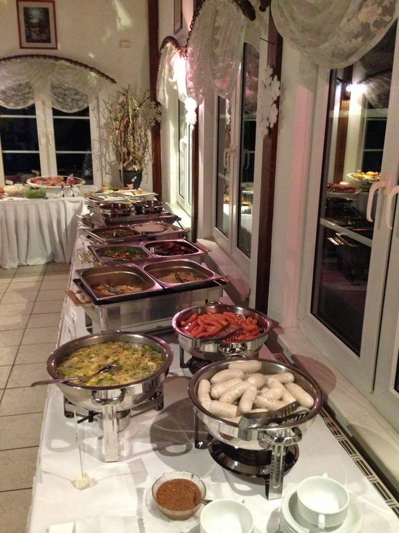 Hotel & Restaurant Zur Spreewaelderin Golßen Dış mekan fotoğraf