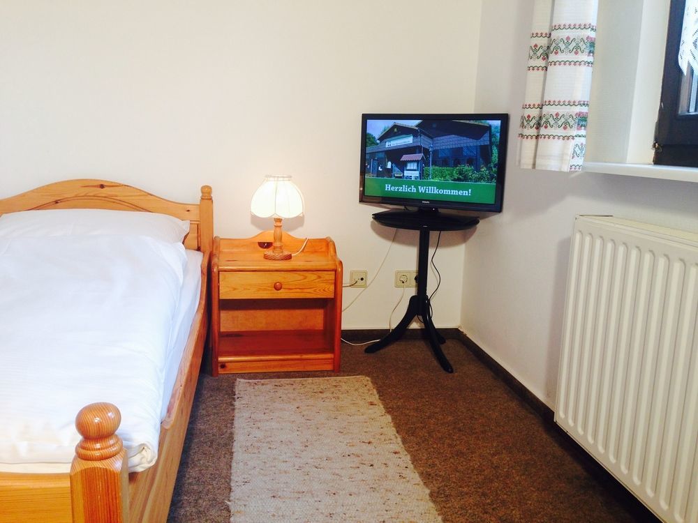 Hotel & Restaurant Zur Spreewaelderin Golßen Dış mekan fotoğraf