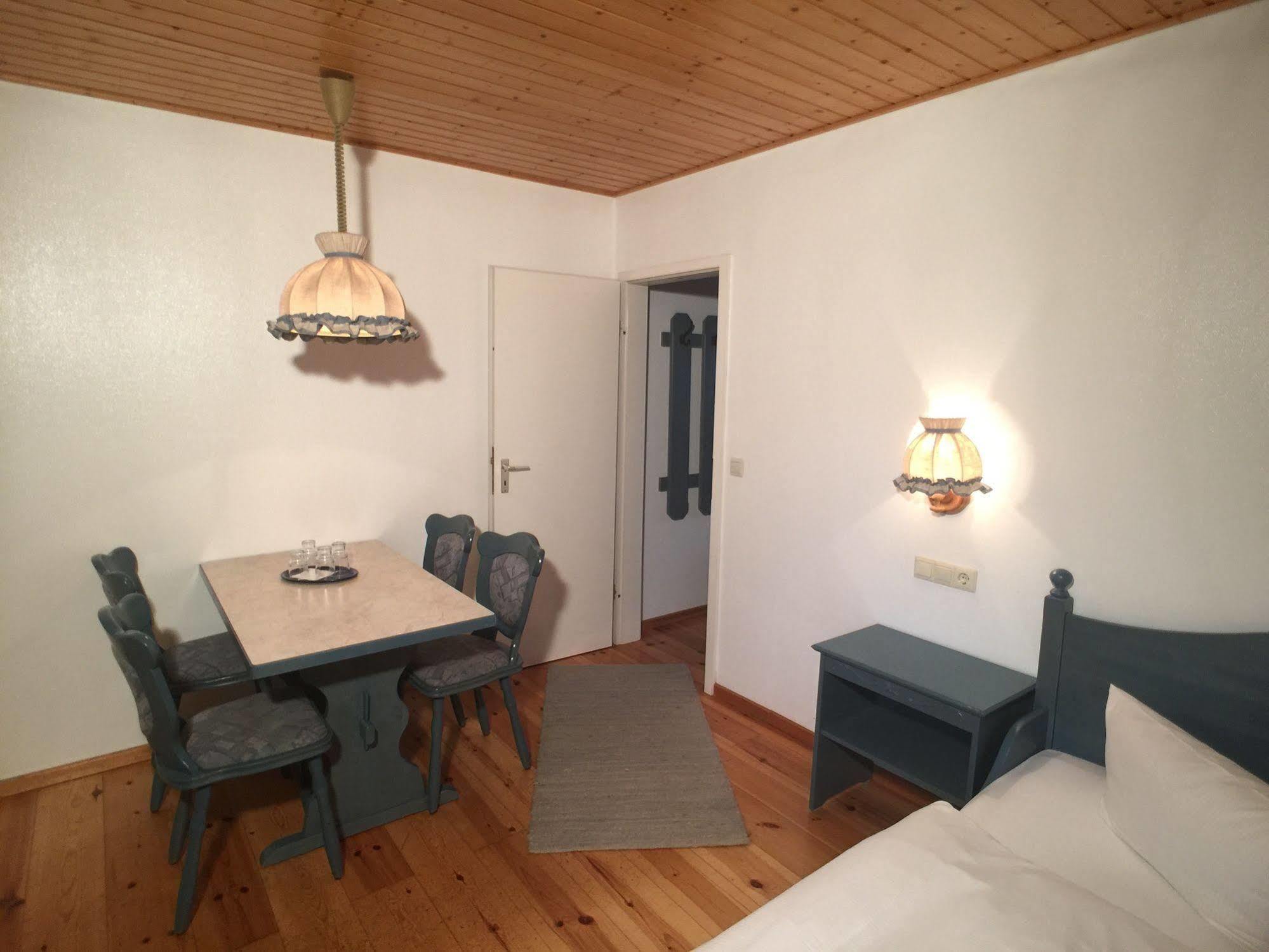 Hotel & Restaurant Zur Spreewaelderin Golßen Dış mekan fotoğraf