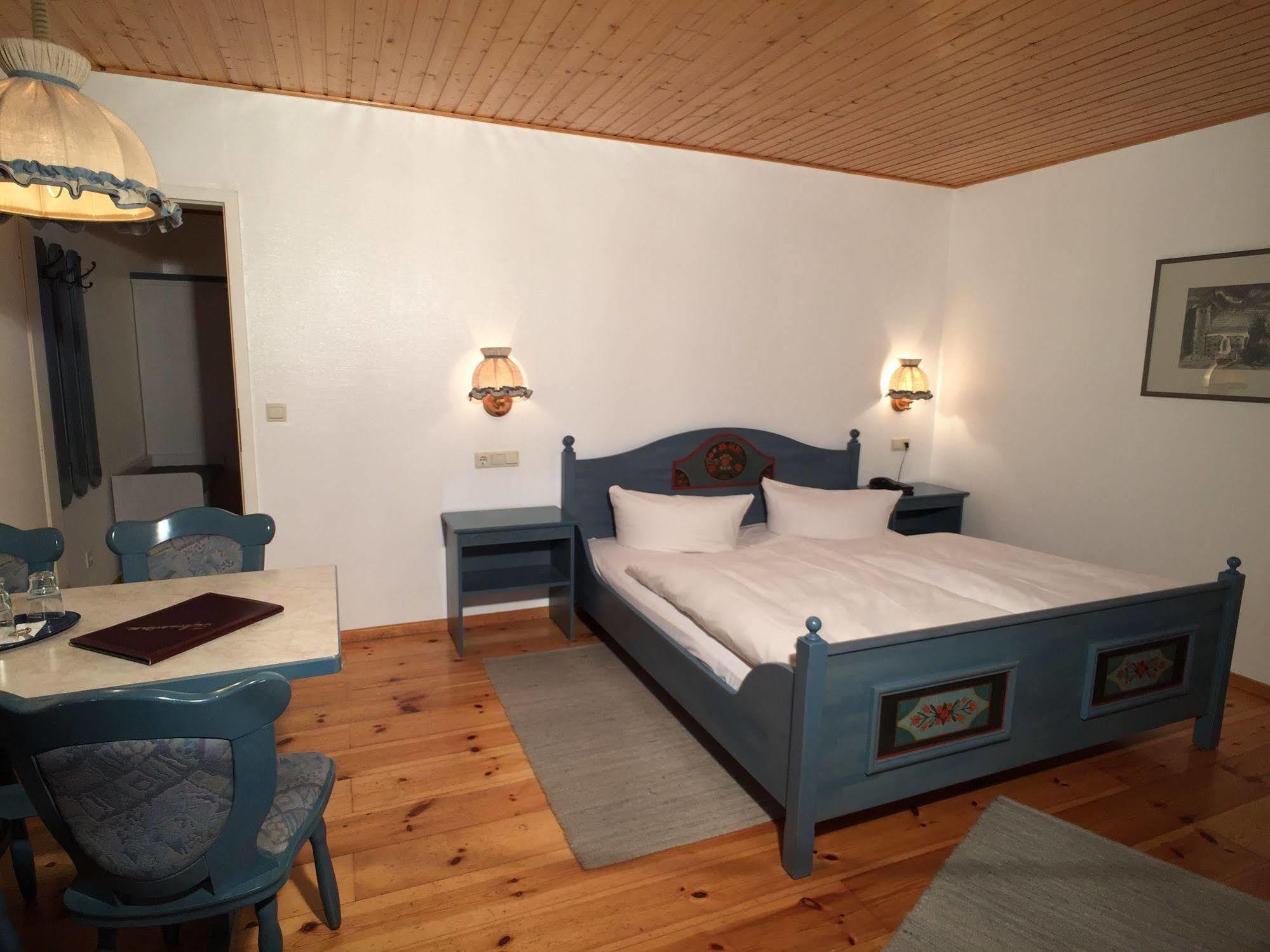 Hotel & Restaurant Zur Spreewaelderin Golßen Dış mekan fotoğraf