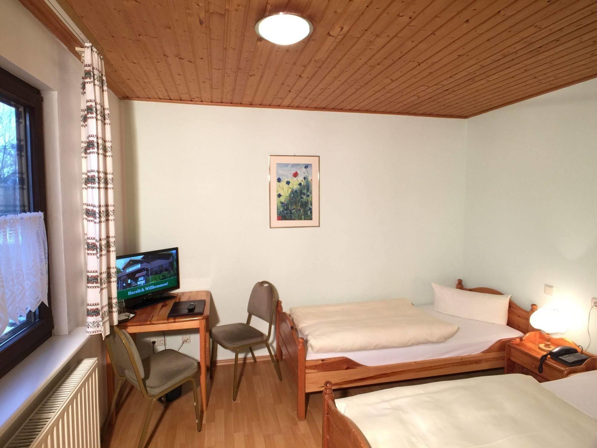 Hotel & Restaurant Zur Spreewaelderin Golßen Dış mekan fotoğraf