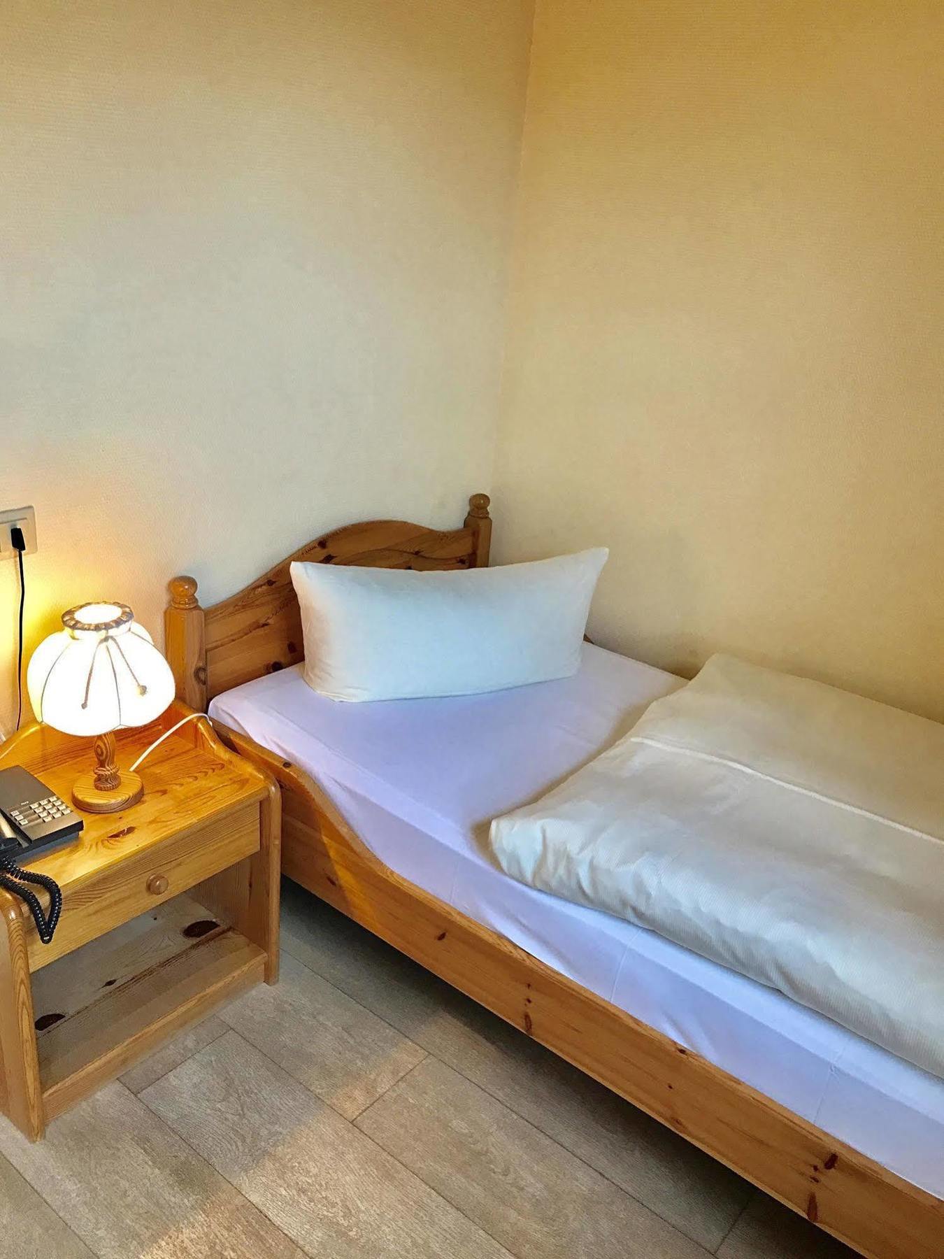 Hotel & Restaurant Zur Spreewaelderin Golßen Dış mekan fotoğraf