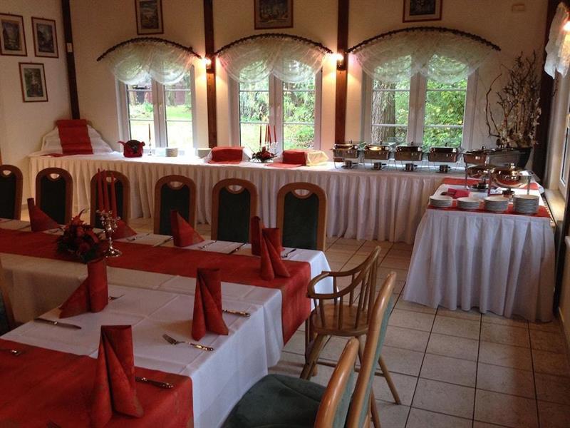 Hotel & Restaurant Zur Spreewaelderin Golßen Dış mekan fotoğraf